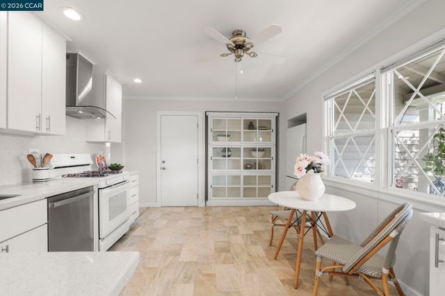 1449 Cape Cod Way, Concord, CA 94521