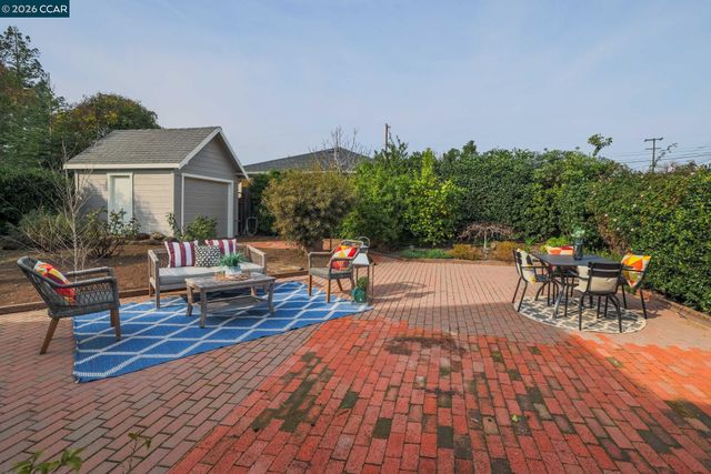 1449 Cape Cod Way, Concord, CA 94521