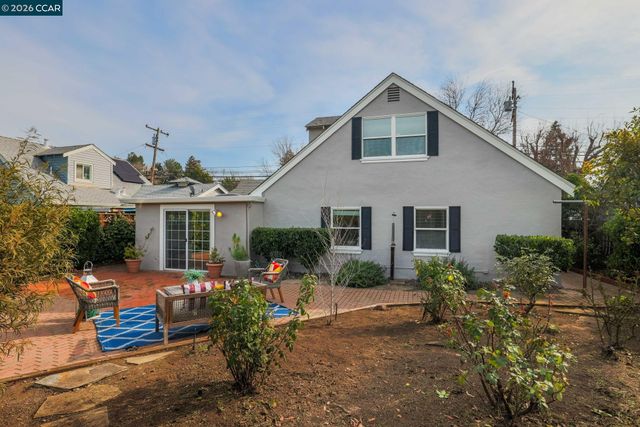 1449 Cape Cod Way, Concord, CA 94521