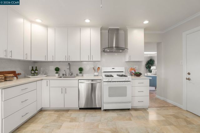 1449 Cape Cod Way, Concord, CA 94521