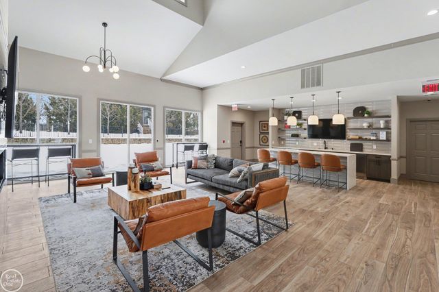 45632 Church Street, Utica, MI 48315