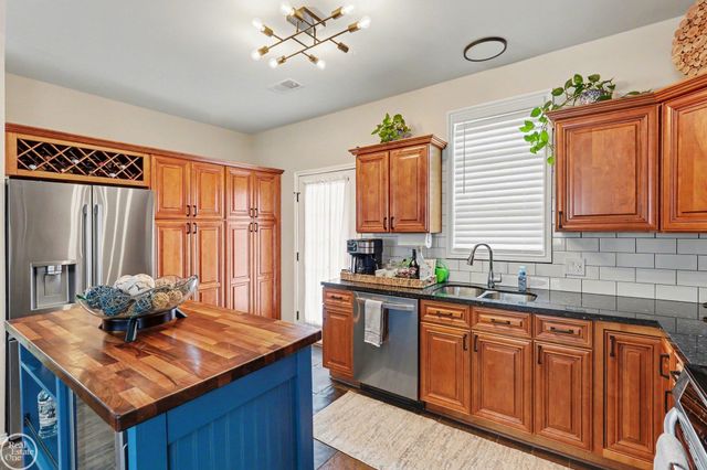 45632 Church Street, Utica, MI 48315