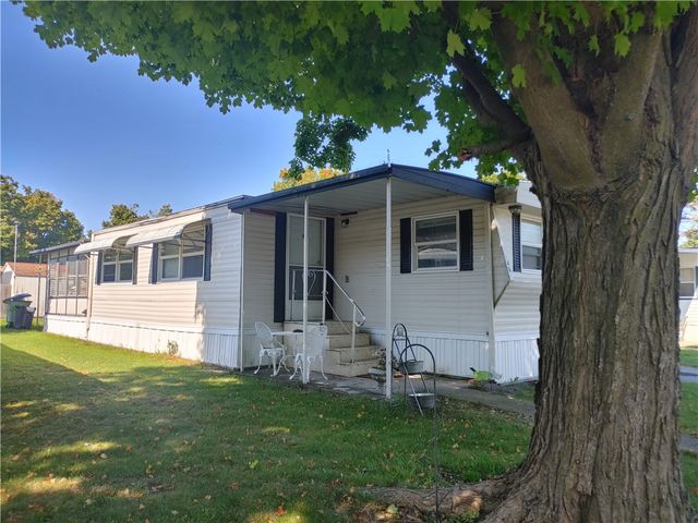 146 Niagara Way, Manchester, NY 14504