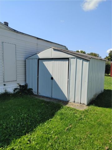 146 Niagara Way, Manchester, NY 14504