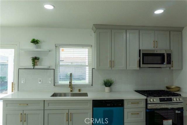 2808 S Desert Forest, Ontario, CA 91761