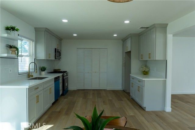 2808 S Desert Forest, Ontario, CA 91761