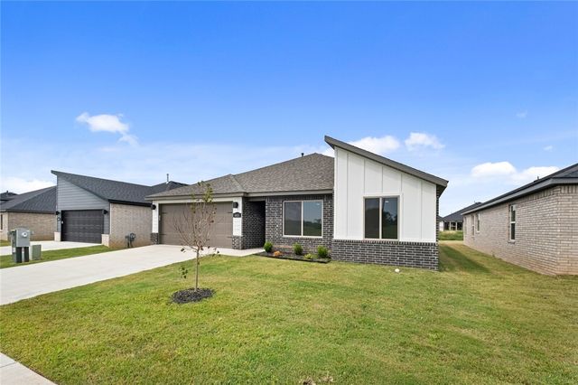 624 NW 65th Avenue, Bentonville, AR 72713