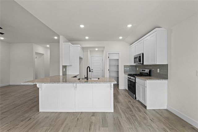 624 NW 65th Avenue, Bentonville, AR 72713