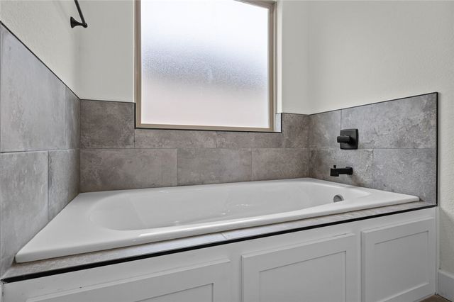 624 NW 65th Avenue, Bentonville, AR 72713