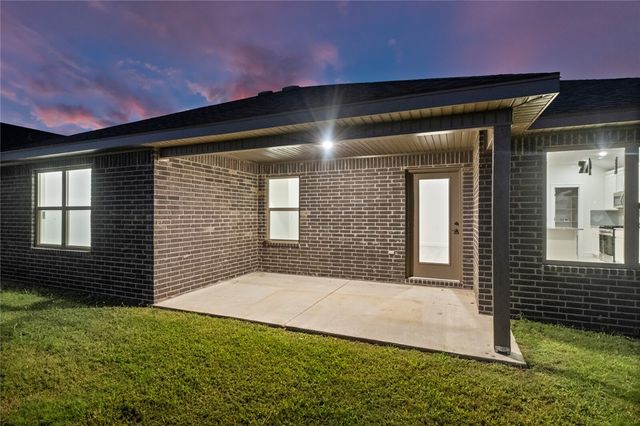 624 NW 65th Avenue, Bentonville, AR 72713