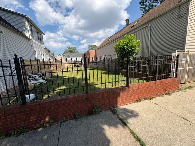 2503 N Lotus Avenue, Chicago, IL 60639