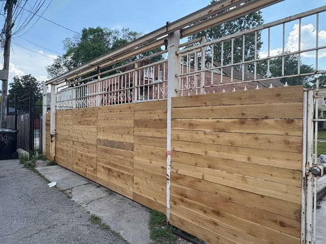2503 N Lotus Avenue, Chicago, IL 60639