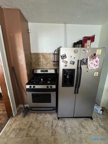 3250 Brigham Street, Toledo, OH 43608