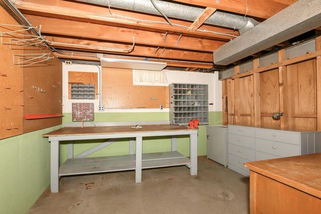 257 Mohawk Road, Janesville, WI 53545