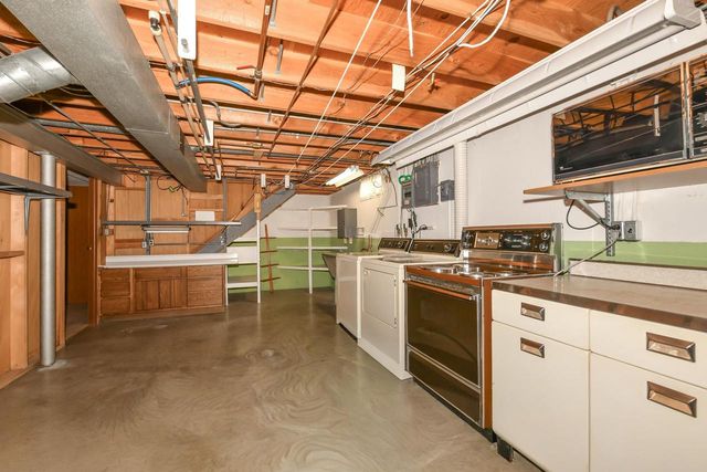 257 Mohawk Road, Janesville, WI 53545