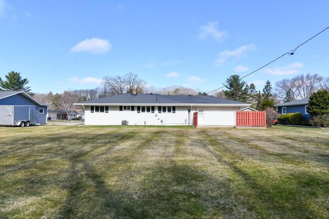 257 Mohawk Road, Janesville, WI 53545