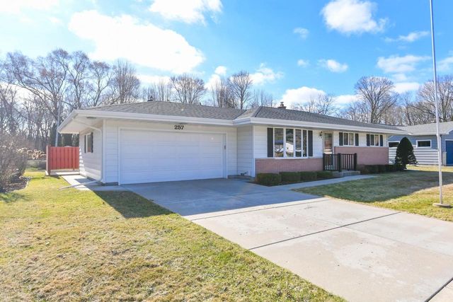 257 Mohawk Road, Janesville, WI 53545