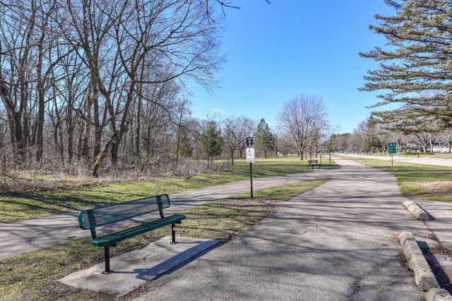 257 Mohawk Road, Janesville, WI 53545