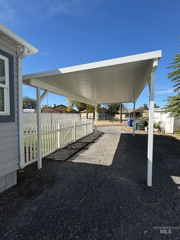 239 Blue Lakes Blvd, Twin Falls, ID 83301