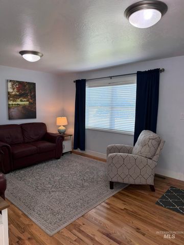 239 Blue Lakes Blvd, Twin Falls, ID 83301