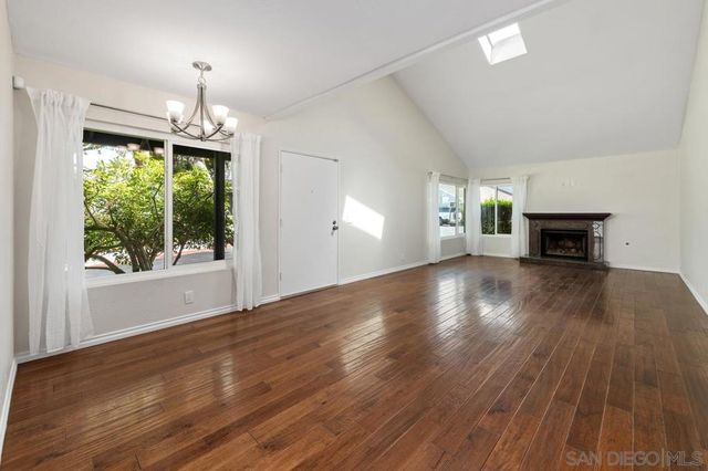 8028 Caminito Mallorca, La Jolla, CA 92037