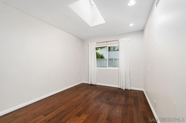 8028 Caminito Mallorca, La Jolla, CA 92037