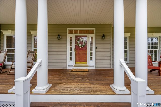 2 Apple Drive, Oxford, CT 06478