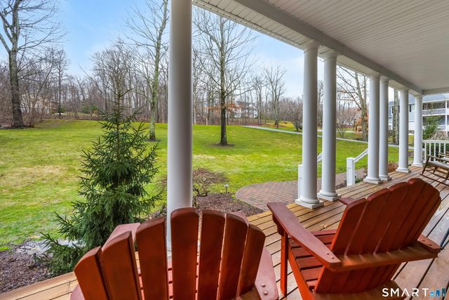 2 Apple Drive, Oxford, CT 06478