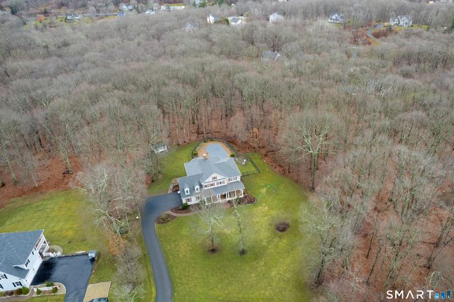 2 Apple Drive, Oxford, CT 06478