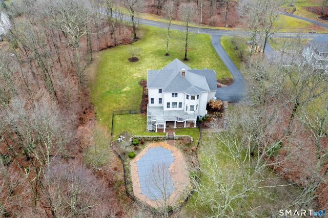 2 Apple Drive, Oxford, CT 06478