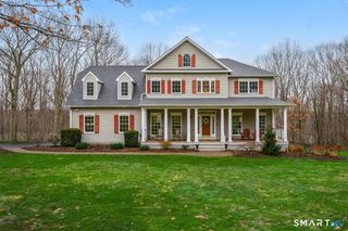 2 Apple Drive, Oxford, CT 06478