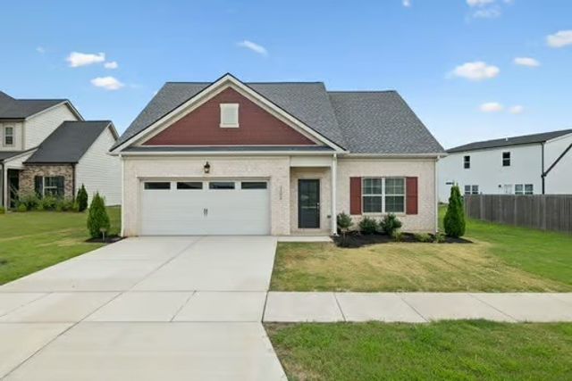 702 Arabella Dr, Lebanon, TN 37087