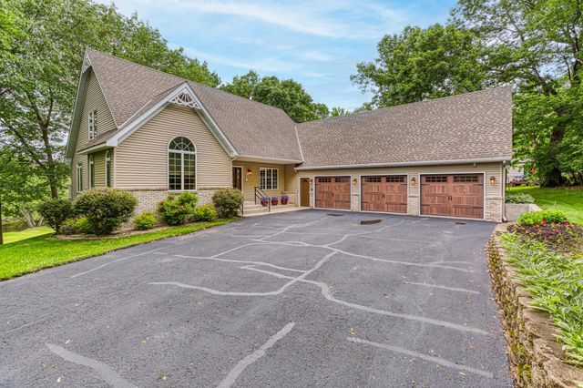 410 6th Street NW, Milaca, MN 56353
