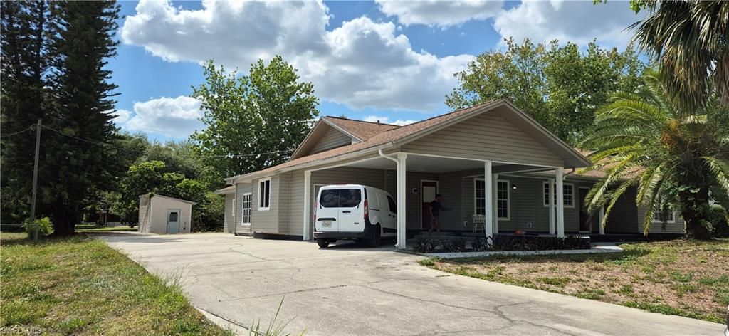 315 Cleveland AVE, LEHIGH ACRES, FL 33936 — exterior