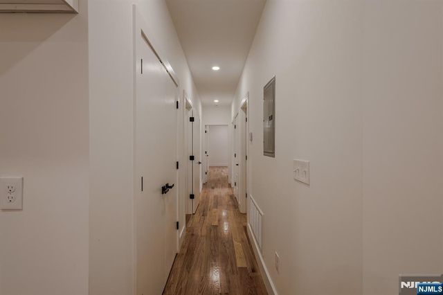 29 Kent Street, Newark, NJ 07108