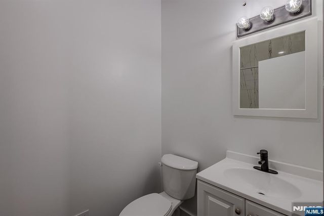 29 Kent Street, Newark, NJ 07108