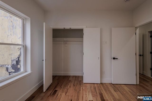 29 Kent Street, Newark, NJ 07108