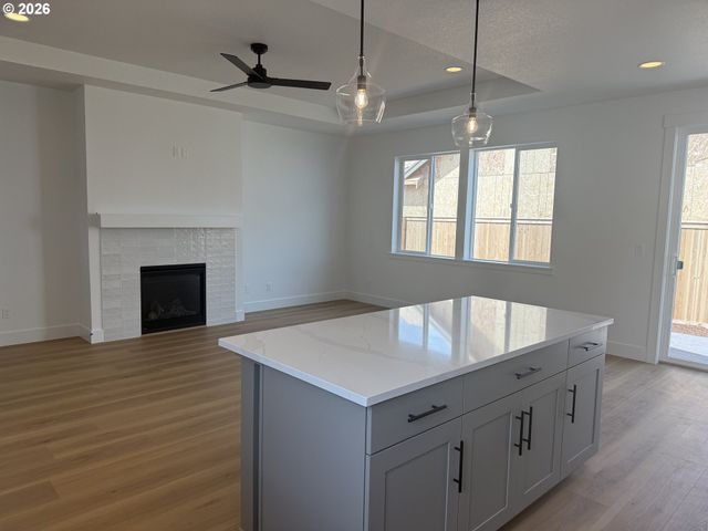 1200 Rachel Ln, Molalla, OR 97038