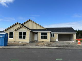 1200 Rachel Ln, Molalla, OR 97038