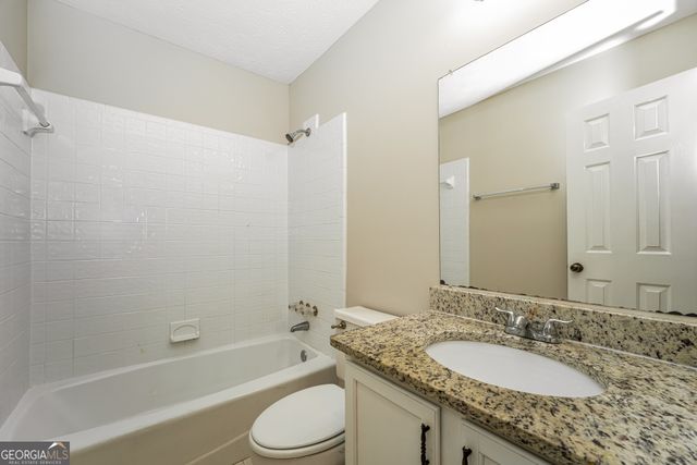 232 Farmbrook Parkway, Stockbridge, GA 30281