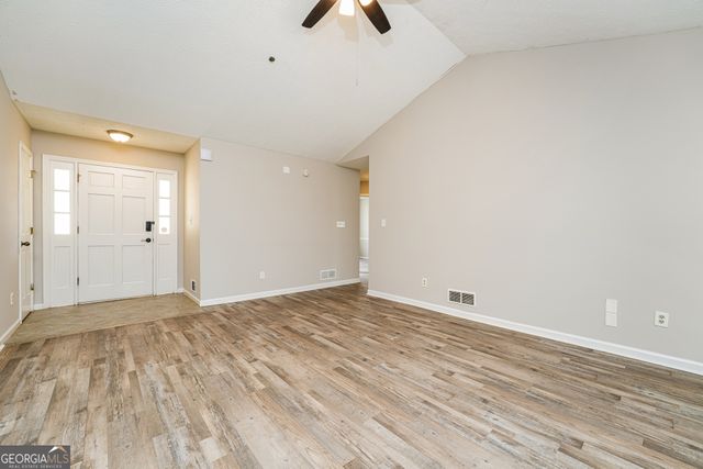 232 Farmbrook Parkway, Stockbridge, GA 30281