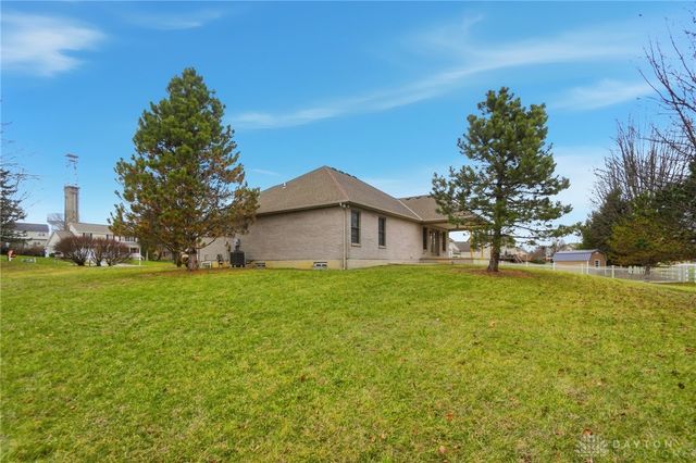 9048 Bedford Court, Clearcreek Twp, OH 45458