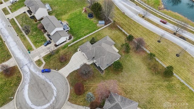 9048 Bedford Court, Clearcreek Twp, OH 45458