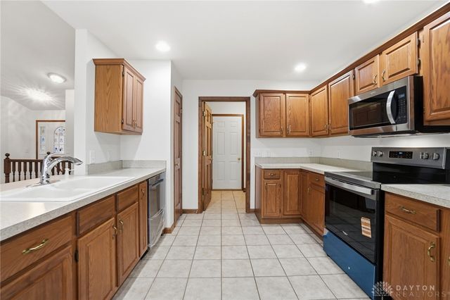 9048 Bedford Court, Clearcreek Twp, OH 45458