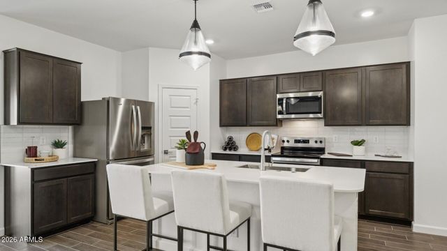 12555 W CHASE Lane, Avondale, AZ 85323