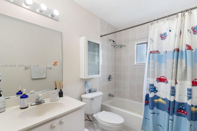 5605 NW 109th Ave 71, Doral, FL 33178