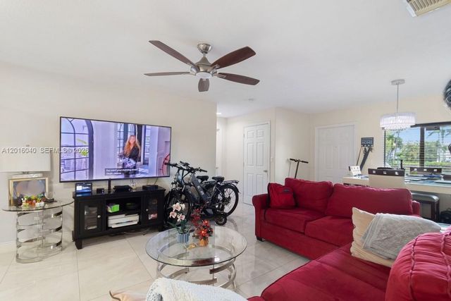 5605 NW 109th Ave 71, Doral, FL 33178