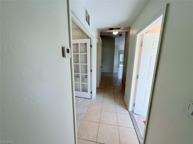 541 Hancock Bridge PKWY, Cape Coral, FL 33990