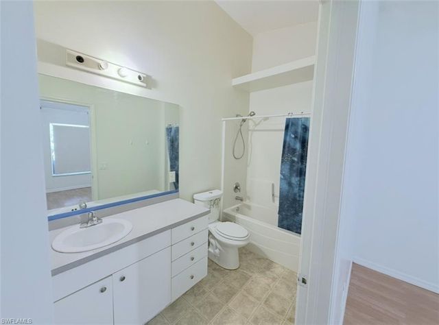 541 Hancock Bridge PKWY, Cape Coral, FL 33990