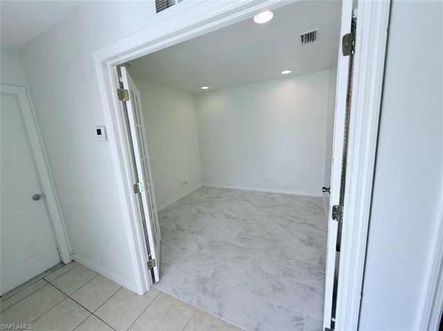 541 Hancock Bridge PKWY, Cape Coral, FL 33990